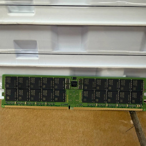 Módulo de Memoria Registrada ECC 2RX4 PC5-6400AA-RDIMM para Servidor, M321RYGA0PB2-CCP 6400 96G, Memoria RAM para Servidor en Stock - Product Image 3