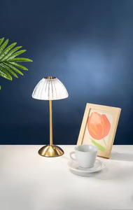 Moderna lampada da tavolo a LED in cristallo ricaricabile con telecomando per la decorazione del comodino del ristorante o del Bar - Product Image 4