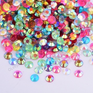 Oleeya Vente en gros Strass ronds 2 3 4 5 6mm pour décoration d'ongles, Pierres de cristal à dos plat, Strass en résine transparente AB effet gelée - Product Image 6