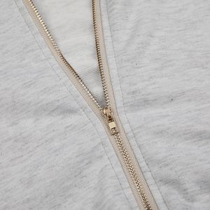 <span class=keywords><strong>Sweat</strong></span> à capuche survêtement Polyester vêtements Crop Vest <span class=keywords><strong>sweat</strong></span> survêtement pantalons de survêtement et <span class=keywords><strong>sweat</strong></span> à capuche 3 pièces ensemble automne 2024 femmes vêtements - Product Image 2
