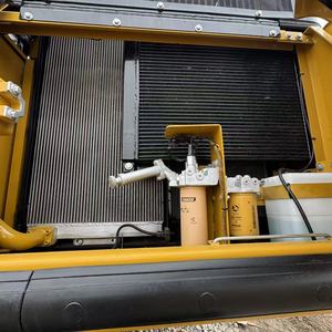 รถขุดตีนตะขาบ CAT 340D มือสอง น้ำหนัก 40 ตัน ของแท้จาก Caterpillar เครื่องยนต์ C9 ชั่วโมงการทำงานต่ำ เหมาะสำหรับงานเหมืองและก่อสร้างในกินี - Product Image 4