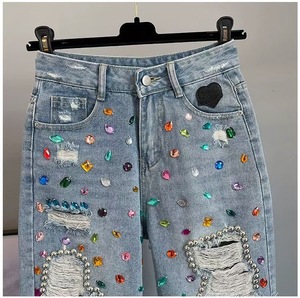 Shorts de Mezclilla Y2K para Mujer, Clásicos, Lavados, con Corte Irregular Deshilachado, Adornados con Pedrería Vibrante - Product Image 4