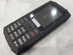 Téléphone robuste S956 2,4 pouces à bas prix, débloqué en usine, 2G GSM, 1400 mAh, IP68 - Product Image 2