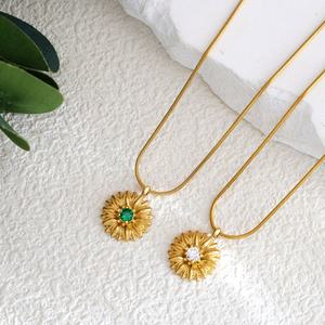 Collares de Moda 2026, Joyería Hipoalergénica, Acero Inoxidable 316L, Chapado en Oro PVD de 18k, Collar con Flores y Circonitas para Mujer - Product Image 2