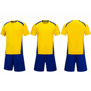 Dernière conception uniforme de football sur mesure combinaison de football respirante pour hommes et femmes kits de football par sublimation - Product Image 4