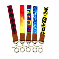 Porte-clés personnalisé en polyester avec sangle en tissu imprimé par sublimation, clip en cuir PU et crochet métallique – Vente en gros OEM pour fabricants