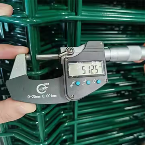 سياج شبكي ملحوم ثلاثي الأبعاد مطلي بالبي في سي، عالي القوة، مثالي للحدائق والأسوار المحيطة والاستخدامات التجارية - Product Image 1