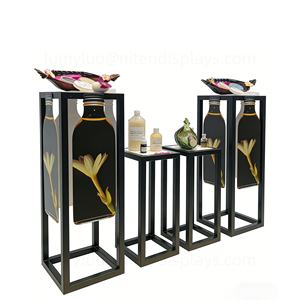 Ensemble de présentoirs de sol en métal minimalistes modernes pour les produits de toilette, le savon, le shampoing, les magasins de détail, les vitrines - Product Image 2