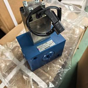 Vanne solénoïde de conduite de frein pour camion benne HD785-7 HD1500-8 561-43-8A881 - Product Image 2