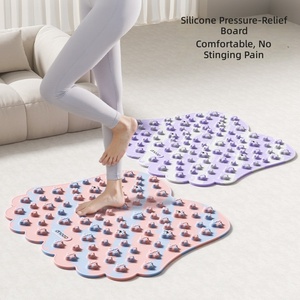 Tapis de massage des pieds rectangulaire à semelle rigide en gel souple, ultra-doux, pour la relaxation et le soulagement de la pression, épaisseur 15 mm, avec 6 billes magnétiques en silicone liquide - Product Image 5