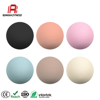 Balle de massage personnalisée en silicone avec bords en silicone, idéale pour le yoga, la remise en forme, la relaxation musculaire, convient pour les épaules, le cou, les pieds, livraison directe d'usine
