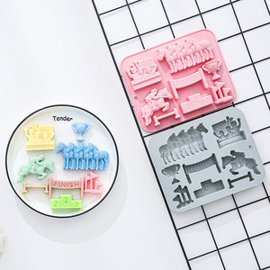 Moldes de Silicona Antiadherentes con Temática de Carreras de Caballos, Reutilizables, de Grado Alimenticio, Lindos Moldes Magnéticos de Silicona para Chocolate, Dulces y Hielo - Product Image 4