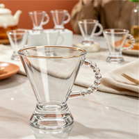 Ensemble de verres à poignée avec finition brillante polie, vaisselle multi-personnes pour les réunions à la maison, ensemble de verres à jus