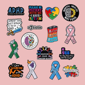 Spilla in metallo smaltato personalizzata, Fabbrica professionale con oltre 20 anni di esperienza, Distintivo personalizzato a forma di nastro per la consapevolezza sul cancro con la scritta "Quanto che tu abbia il cancro, lo odi" - Product Image 3