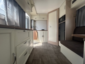 Caravane <span class=keywords><strong>de</strong></span> <span class=keywords><strong>camping</strong></span> Dream 640, caravane <span class=keywords><strong>de</strong></span> voyage moderne et légère, pour aventures en plein air, remorquable par SUV, 4 personnes - Product Image 3
