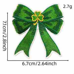 Patchs thermocollants brodés en forme de trèfle à trois feuilles sur le thème de la Saint-Patrick - Product Image 3