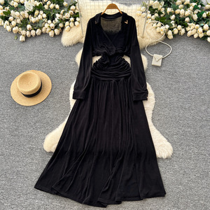 เดรสยาวทรงพลิ้วคอวี ดีไซน์จับจีบช่วงเอว สวยหรูมีสไตล์สำหรับผู้หญิง คอลเลคชั่นใหม่รับฤดูใบไม้ร่วง - Product Image 4