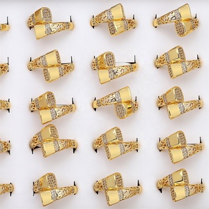 Jxx <span class=keywords><strong>Lot</strong></span> de En Stock Hommes Femmes <span class=keywords><strong>Bague</strong></span> En Alliage De Laiton Plaqué Or Dubaï Or De Luxe Mode Zircon Bijoux Anneau - Product Image 1