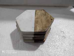 Sous-verres en gros avec surface polie en pierre et bois, forme hexagonale, style tendance, en vente - Product Image 5