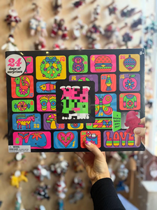 Nouveau Calendrier de l'Avent 24 pièces/ensemble Boîte Mystère Squishy Coffret Cadeau Jouets Anti-Stress pour Enfants Noël Pâques - Product Image 3