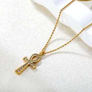 สร้อยคอจี้รูปกางเขน สแตนเลส รูปหัวใจ ใส่ได้ทุกวันสำหรับทุกเพศ - Product Image 3