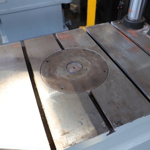 ماكينة الضغط الهيدروليكي العمودية ذات 4 أعمدة 200 طن ماكينة الضغط الهيدروليكي - Product Image 4