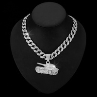 2026 Vente en gros usine Collier pendentif voiture blindée Hip Hop en alliage, chaîne maille cubaine 15mm entièrement sertie de strass