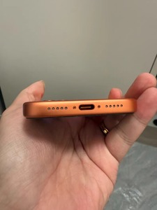 Segunda Mano, iPhone 17 Pro A+, 12GB RAM, Pantalla de 6.3 Pulgadas, Resolución 2560x1440, 5G/WiFi, Excelente Estado de la Batería - Product Image 4