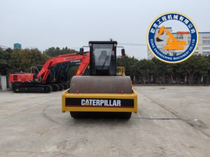 รถตักล้อยางมือสอง Caterpillar CS-683E พร้อมเครื่องยนต์ CAMC รุ่นปี 2014 น้ำหนัก 4 ตัน ได้รับการรับรองมาตรฐาน CE ISO ประสิทธิภาพสูง ใช้งานง่าย - Product Image 4