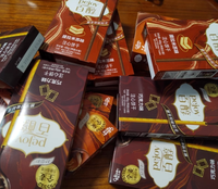 Boîte en carton personnalisée haut de gamme en matériaux recyclés avec revêtement UV, logo en relief et impression pour gâteau au tiramisu