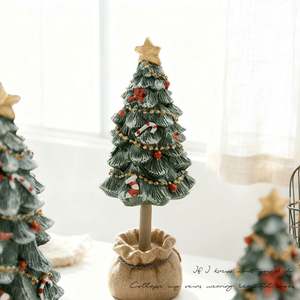 Adornos Navideños BINGCHI BC-366 2025, Resina Verde, Forma Irregular, 10.5x6.5cm, Mini Árbol de Navidad Cubierto de Nieve, Decoración Festiva - Product Image 3