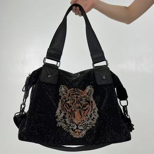 Bolso de Hombro con Adornos de Diamantes en Forma de Osito de Peluche, Moderno y Bonito para Mujer, Gran Capacidad, Elegante, a la <span class=keywords><strong>Moda</strong></span> - Product Image 5