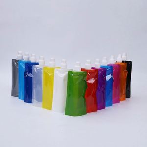 Bouteille d'eau pliable en PE de 480 ml pour le sport et les voyages en plein air, sac à eau portable en plastique pliable - Product Image 5