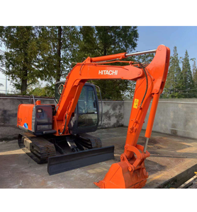 Excavatrice compacte d'occasion Hitachi ZX60 à faible nombre d'heures de fonctionnement, économique et largement utilisée dans les projets agricoles - Product Image 6
