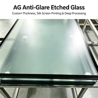 Vidrio antirreflejo AG de 2223.7 * 1291.8 * 3 mm, vidrio para ventanas, diseñado específicamente para máquinas publicitarias planas, personalizable.