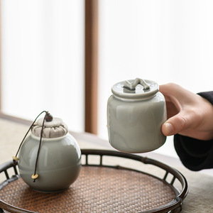 กาน้ำชาเซรามิกขนาดเล็กแบบพกพาสไตล์ญี่ปุ่นกระป๋องชาขนาดเล็กเคลือบด้วยหมึกสีเทาน้ำแข็งปิดผนึกสำหรับการจัดเก็บ - Product Image 1