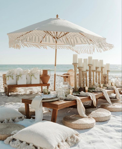 Parasol de plage bohème tendance Source Factory Pavilion avec pompons, mât en aluminium, pour terrasse extérieure, idéal pour mariages et fêtes - Product Image 1