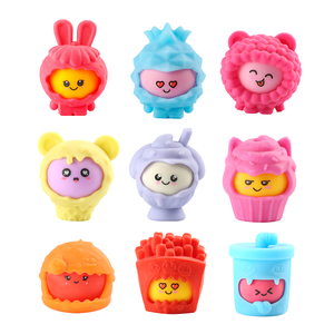 Jouets <span class=keywords><strong>anti</strong></span>-<span class=keywords><strong>stress</strong></span> personnalisés en gros, mini-jouets amusants à presser, jouets en forme de fruits à habiller, jouets à presser, jouets moelleux - Product Image 3