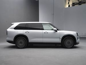 เปิดตัวใหม่ปี 2025 ZEEKR 9X รถ SUV ขนาดใหญ่สุดหรู ระบบไฮบริดแบบปลั๊กอิน 5 ประตู 6 ที่นั่ง ระยะทางวิ่ง 301-400 กม. ระยะฐานล้อยาว - Product Image 4