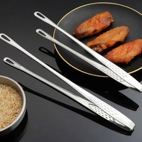 Pinces à barbecue en acier inoxydable robustes de 18 pouces, pinces de cuisson extra longues avec bords festonnés pour la cuisson de la viande et du dindon de grande taille