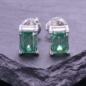 Pendientes de botón de plata chapados en oro y rodio con forma de bola de 5x7mm, moissanita de 1 quilate con engaste de garra, románticos, unisex, para mujer - Product Image 2