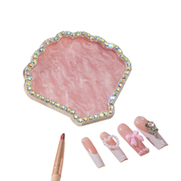 Palette de présentation en alliage doré en forme de coquille avec strass pour le mélange de vernis à ongles et la présentation des faux ongles