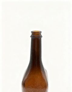 ספק בקבוקי וודקה איכותיים מיצרן מקורי (OEM) עם הטבעה חמה, קיבולת ניתנת להתאמה אישית, שקוף/צבע בהתאמה אישית - Product Image 4