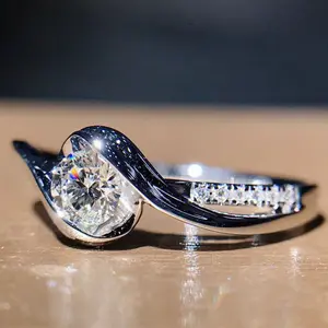 天使眼饰品定制批发合成钻石宝石女士戒指简约天然石女孩结婚戒指饰品