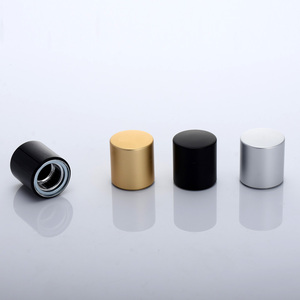 Tapa Magnética de Perfume de Gama Alta en Negro Mate <span class=keywords><strong>13</strong></span>/15FEA - Product Image 2