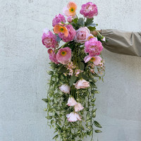 Gartenstil Realistischer Handgefertigter Frischer Natürlicher Weicher Wasserfester Seidenrosen-Brautstrauß für Hochzeit, Heiratsregistrierung und Fotos
