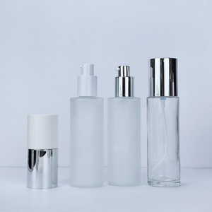 ผู้ผลิตบรรจุภัณฑ์เครื่องสำอางแบบขวดแก้วฝ้าขนาด 30 มล. 40 มล. 50 มล. 60 มล. 100 มล. 20 กรัม 30 กรัม 50 กรัม พร้อมหัวปั๊มสเปรย์สำหรับเซรั่ม - Product Image 1
