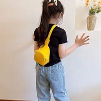 Sacs de poitrine pour enfants tendance, à bandoulière réglable, en nylon, avec logo personnalisé, design estival 2025