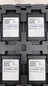 MZWLO1T9HCJR-00A07 PM1743 1.92TB PCIe 5.0 X4 (NVMe) SSD ฮาร์ดดิสก์แบบโซลิดสเตตภายในสำหรับเซิร์ฟเวอร์ - Product Image 3