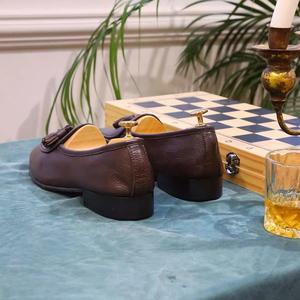 Chaussures mocassins à pampilles en cuir véritable à motifs patchwork rétro italien, confortables, polyvalentes, pour hommes, bureau, carrière, imperméables - Product Image 3